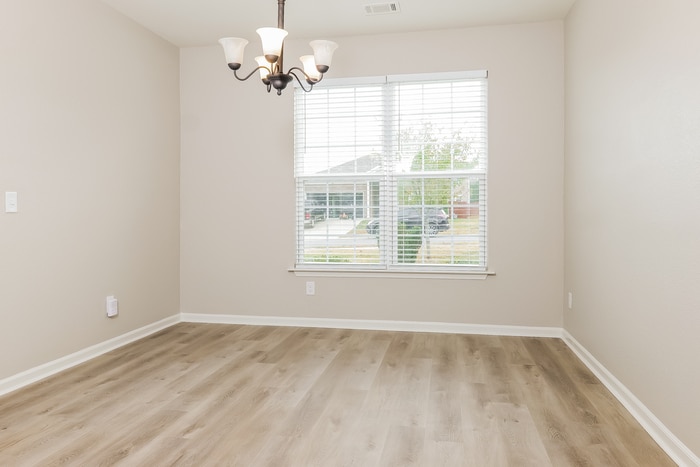 Building Photo - 580 Smoky Mountains Dr