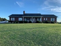 Building Photo - Peaceful Country Living
