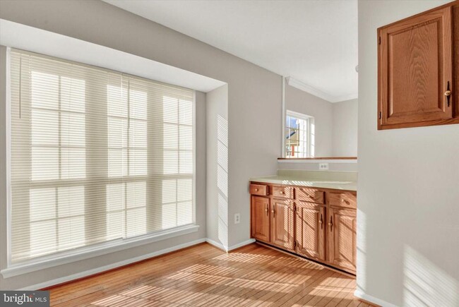 Building Photo - 428 Palmer Terrace