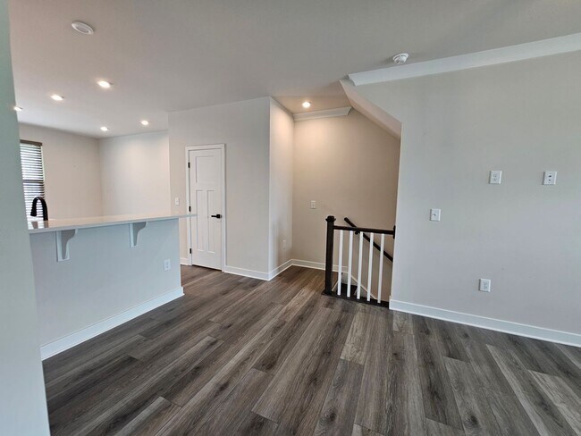 Building Photo - 3 bedroom 3.5 Bath - Long Term Rental in Myrtle Beach, SC