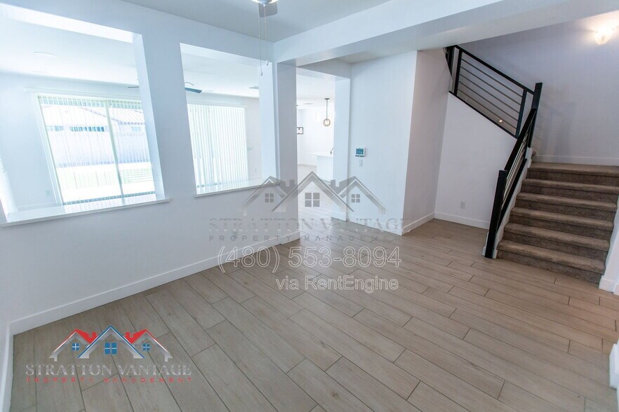 Building Photo - 15075 W McKinley St