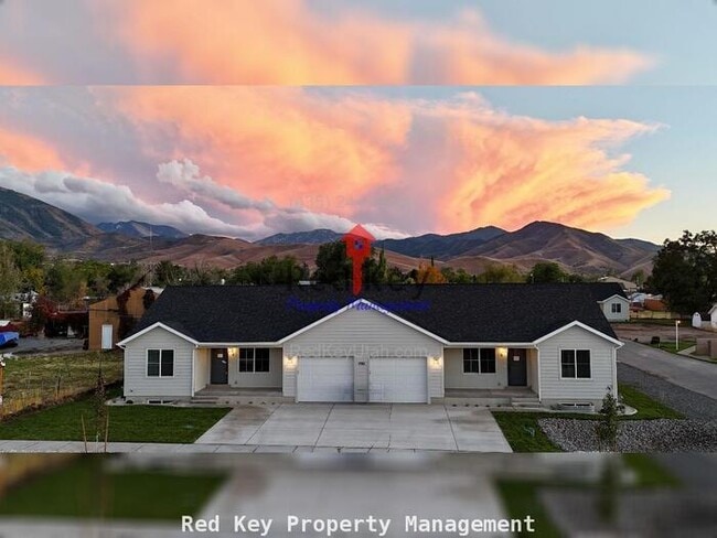 Primary Photo - 600 N Duplex NEW