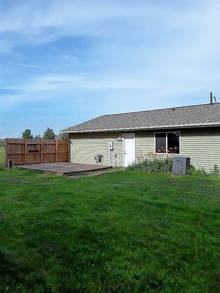 Building Photo - 2102 135th St