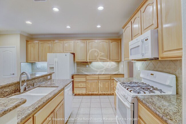 Building Photo - Desirable 4 bdrm 2 bth located in sought o...