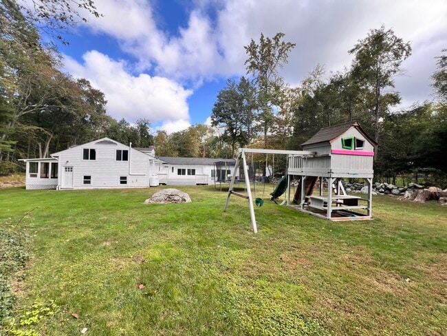 Building Photo - 267 Thunder Hill Dr