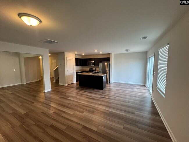 Building Photo - 1052 Crescent Corner Dr