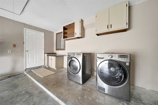 Building Photo - 21311 Park Rock Ln