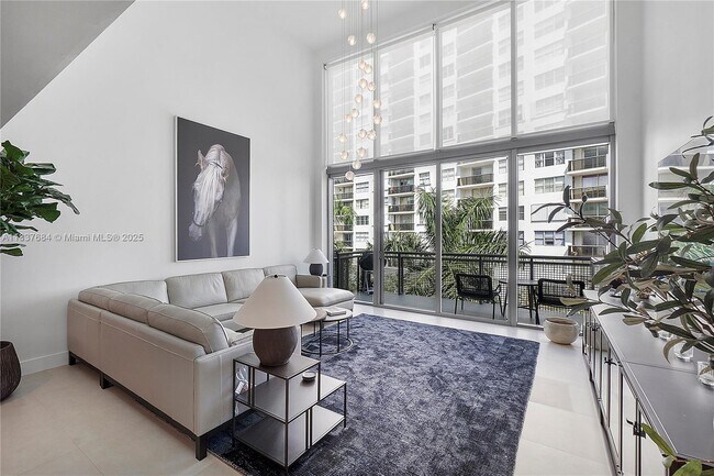 Building Photo - 6000 Collins Ave