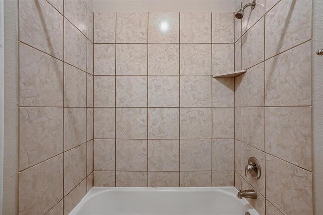 Building Photo - 908 Hartman Dr