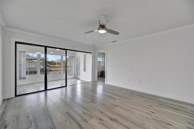 Building Photo - 9819 Hernando Ct