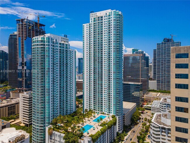 Building Photo - 951 Brickell Ave