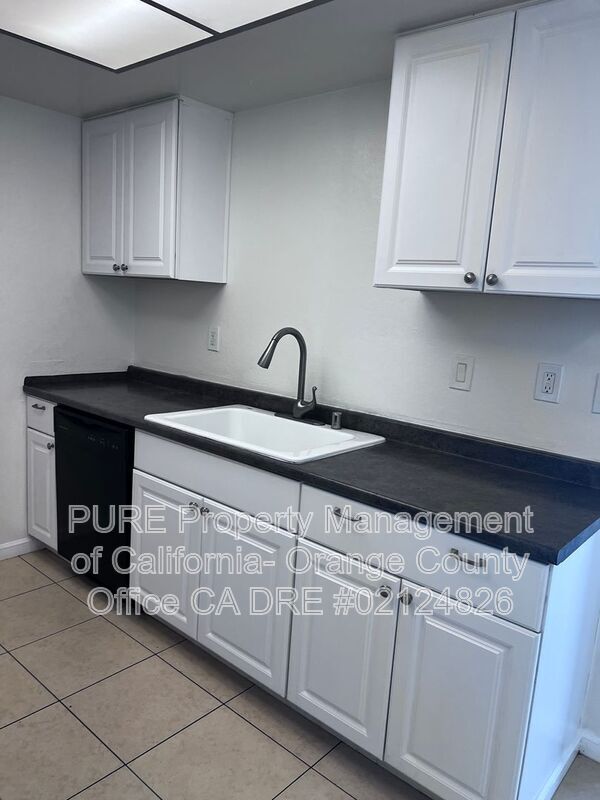 Building Photo - 16972 Hoskins Lane