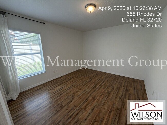 Building Photo - 655 Rhodes Dr