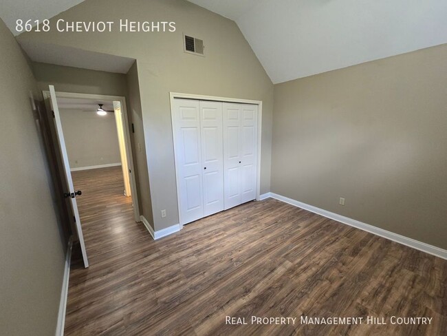 Building Photo - 8618 Cheviot Heights