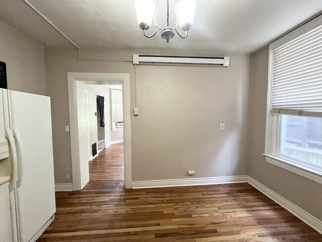 Building Photo - 143 S 1000 E
