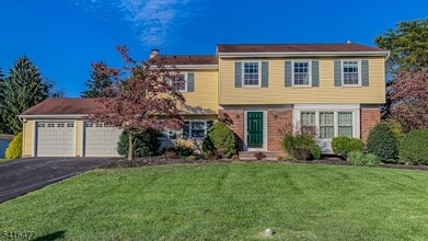 Building Photo - 247 Fairfield Ln