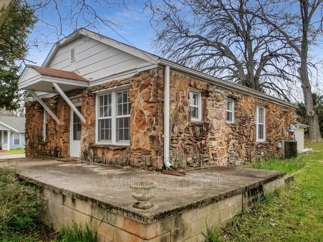 Building Photo - 12 Burgess Ave