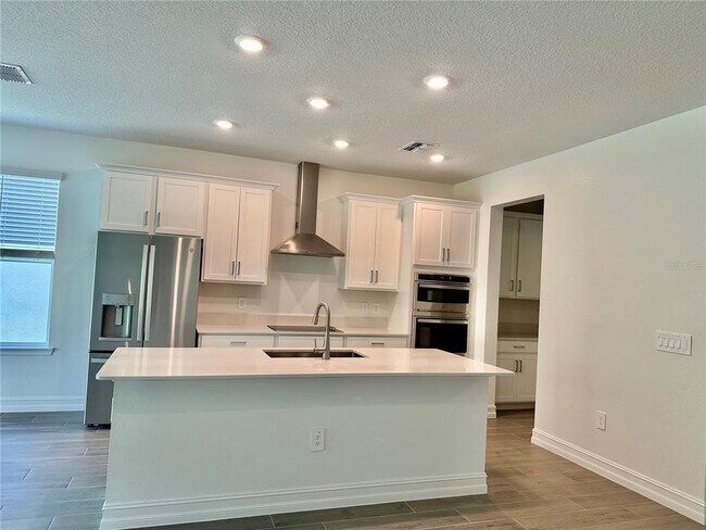 Building Photo - 17797 Grassybend Lp