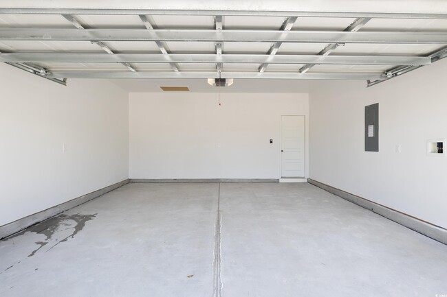 Building Photo - 1019 Canter Dr