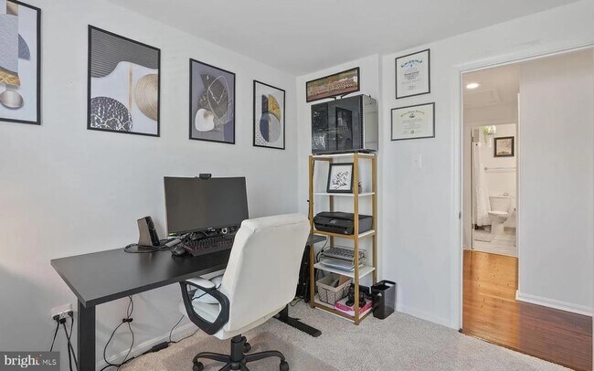 Building Photo - 7680 Wolford Way