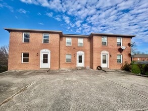 Building Photo - Modern 3BR Apartment in Richmond!