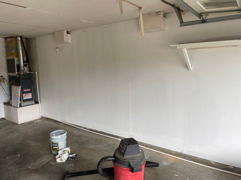 Building Photo - 631 Palomar Dr