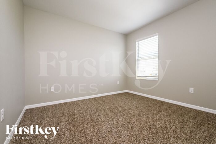 Building Photo - 152 Tierra Verde Way