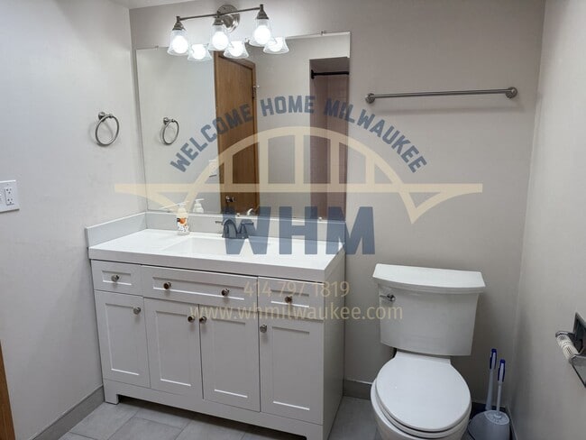 Building Photo - 4325 N 142nd St