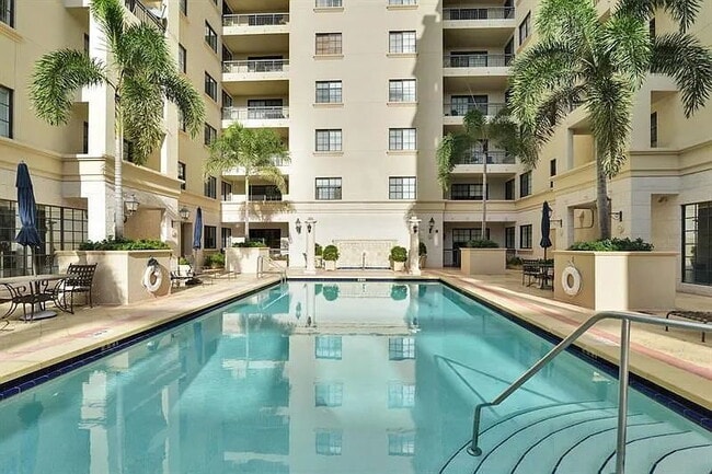 Building Photo - "Chic 1-Bedroom Gem in Prime Boca Raton Location – Ready to Impress!"