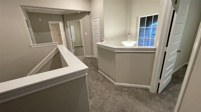 Building Photo - 5802 Golden Peak Ln