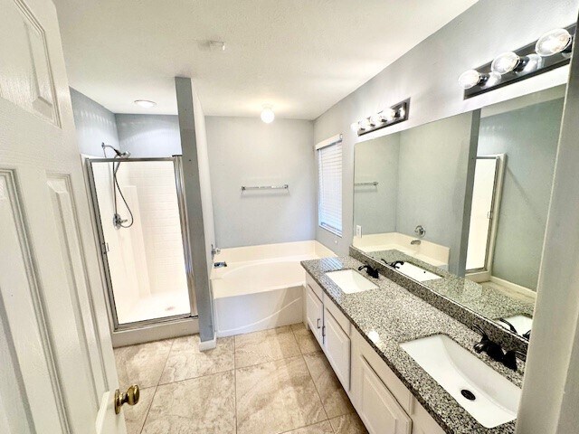 Building Photo - 15318 Geral Ln