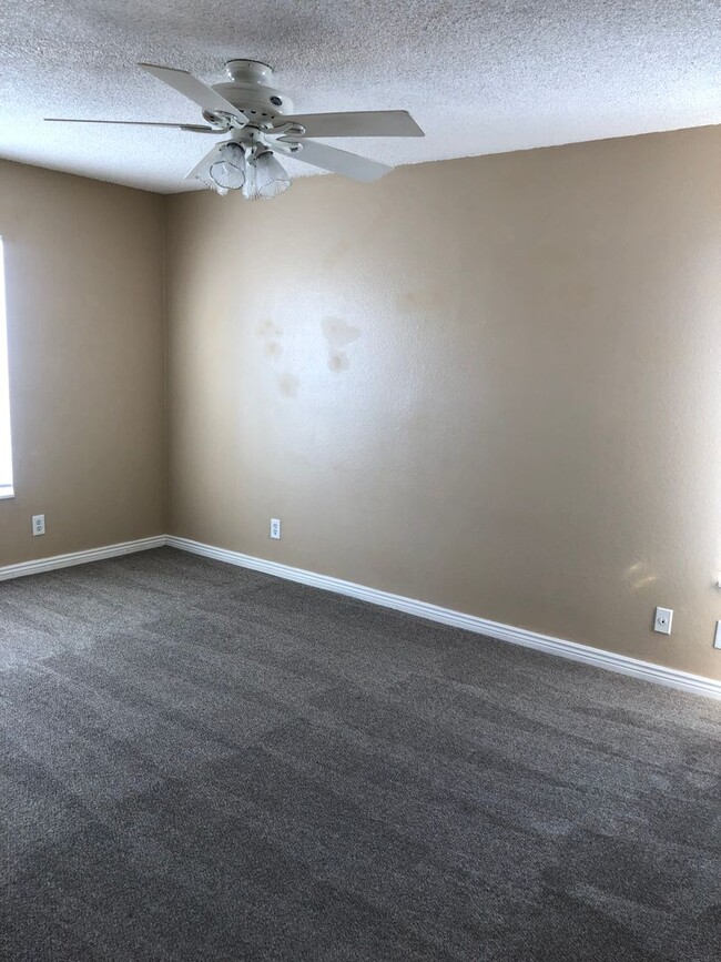 Building Photo - Two Bed, Two Bath Lakewood Condo Available...