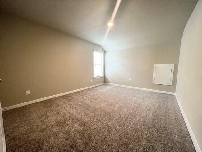 Building Photo - 22073 Juniper Crossing Dr