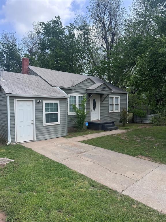 Primary Photo - 2119 SW 28th St