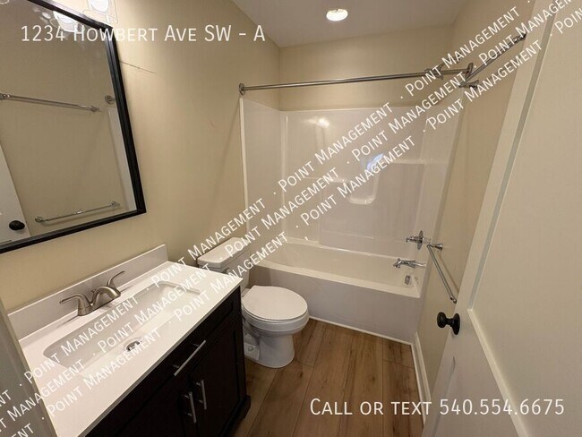 Building Photo - 1234 Howbert Ave SW