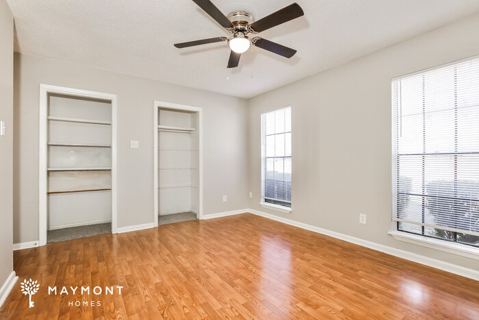 Building Photo - 104 Willow Grove Rd