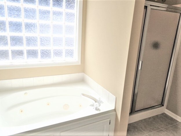 Building Photo - 222 Flagstar Ct