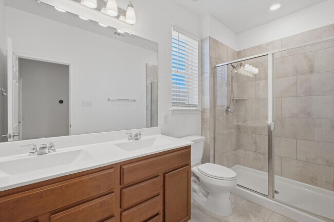 Building Photo - **Move-In Special, One Month Free**