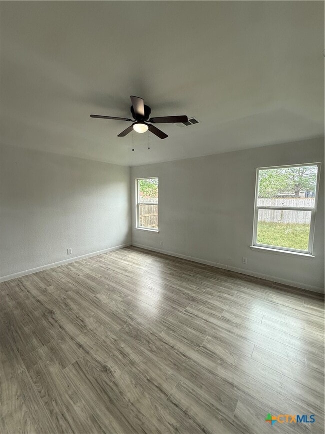 Building Photo - 426 Wind Gust