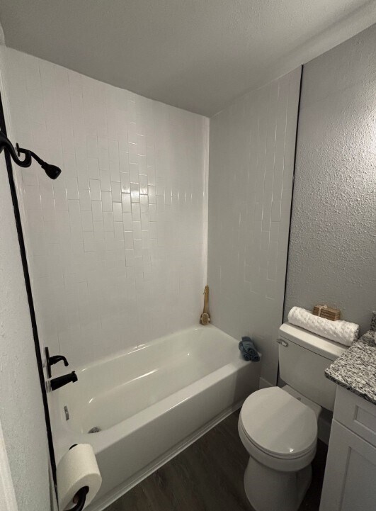 Building Photo - 308 S Cleveland St