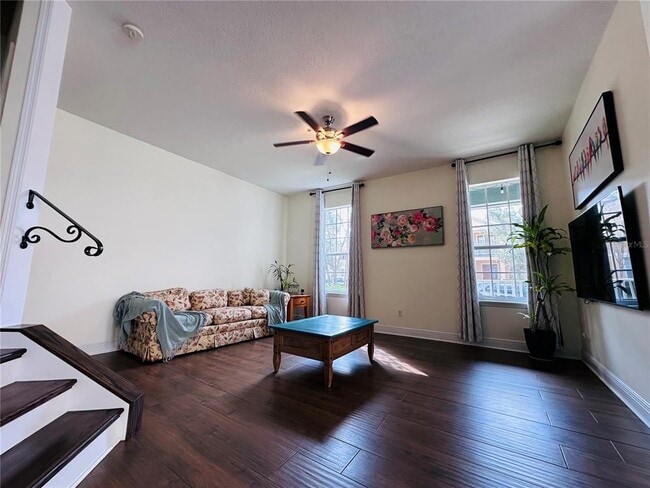 Building Photo - 10801 Spider Lily Dr