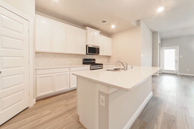 Building Photo - 11419 Glenwick Haven Dr