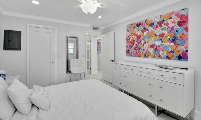 Building Photo - 581 Monaco Blvd