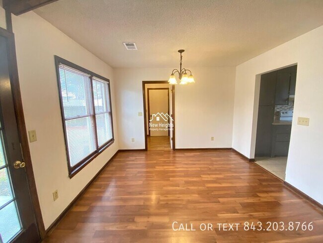 Building Photo - 417 Surfside Dr