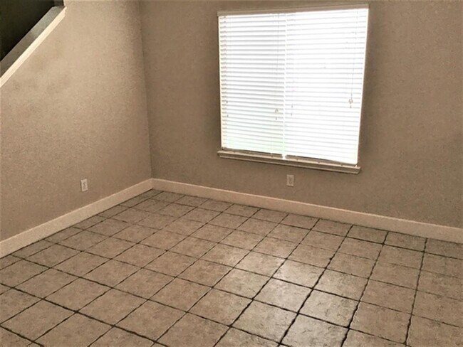 Building Photo - 5122 Summit Lodge Dr