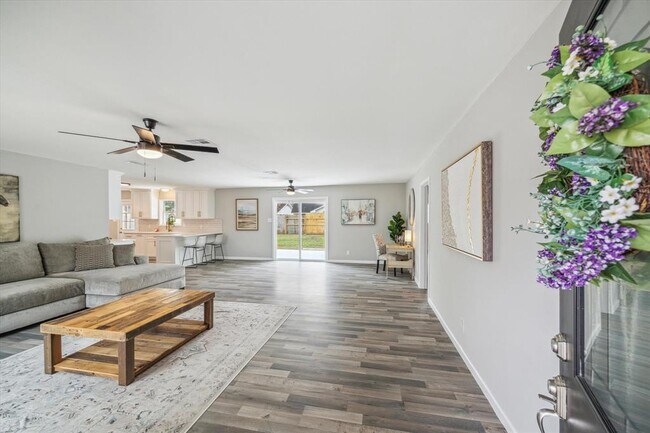 Building Photo - 14022 Roundstone Ln