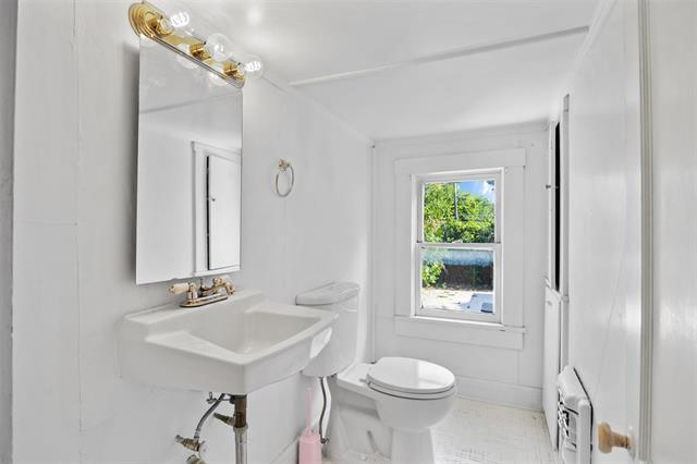 Building Photo - 2701 Benbrook Blvd