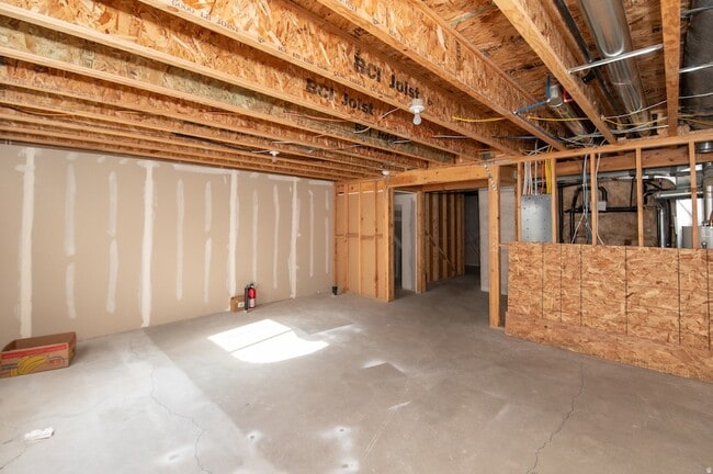 Building Photo - 3201 W Desert Lily Dr