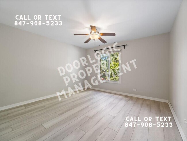 Building Photo - 890 Sheldon Ct