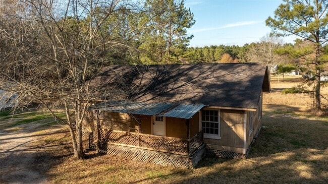 Building Photo - 2407 County Rd 2235